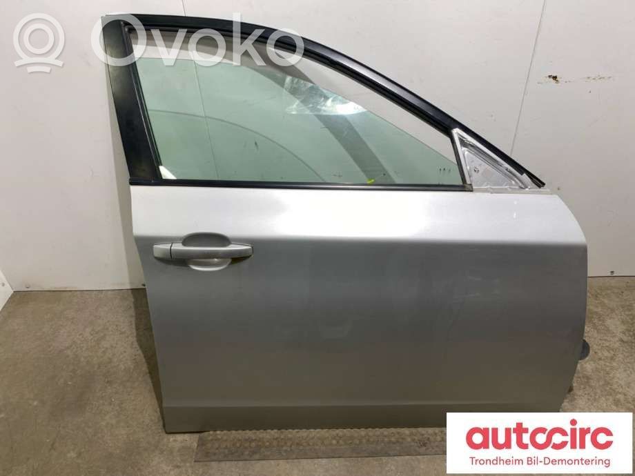 Subaru Impreza III Puerta delantera 