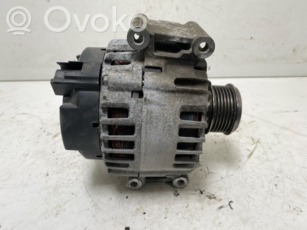 Volkswagen Golf VII Alternator 