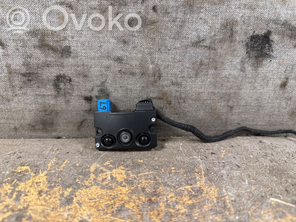 Tesla Model Y Frontkamera Windschutzscheibe Frontscheibe 
