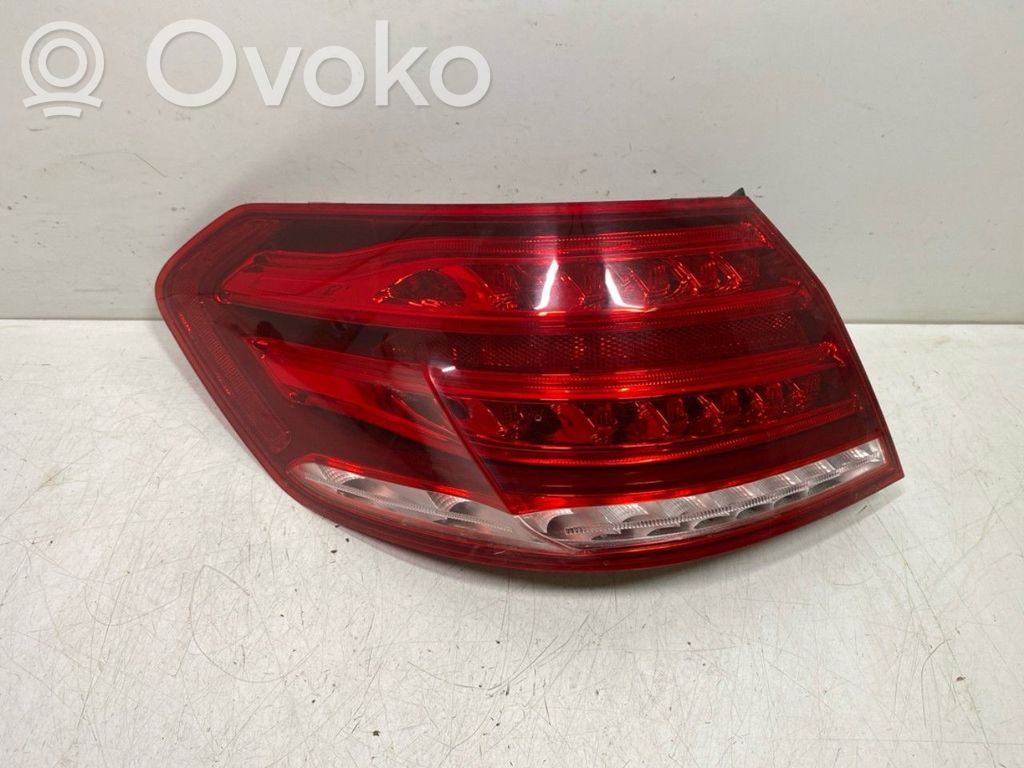 Lampa tylna   A2129060557,A2129068702,A2129060557,A2129068702