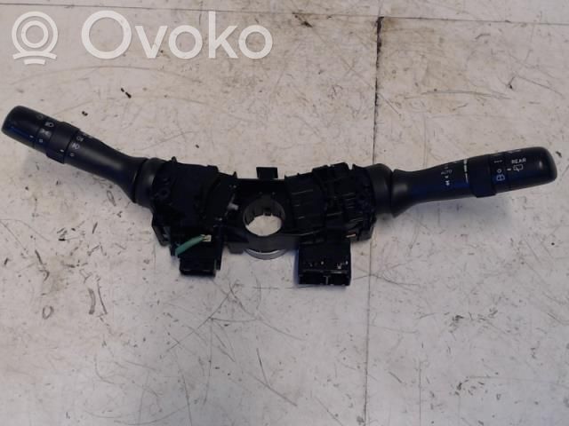 Toyota iQ Interruptor de control multifunción 
