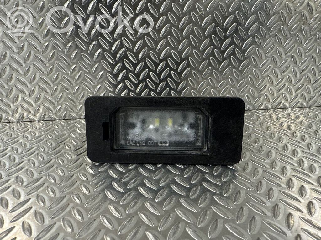 Éclairage de plaque d'immatriculation   63269481841,63269481841