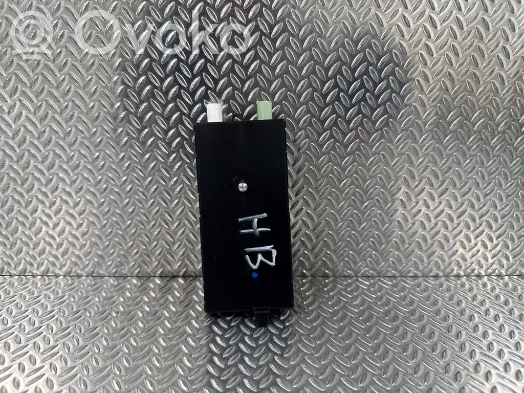 BMW i4 Antenos stiprintuvas 