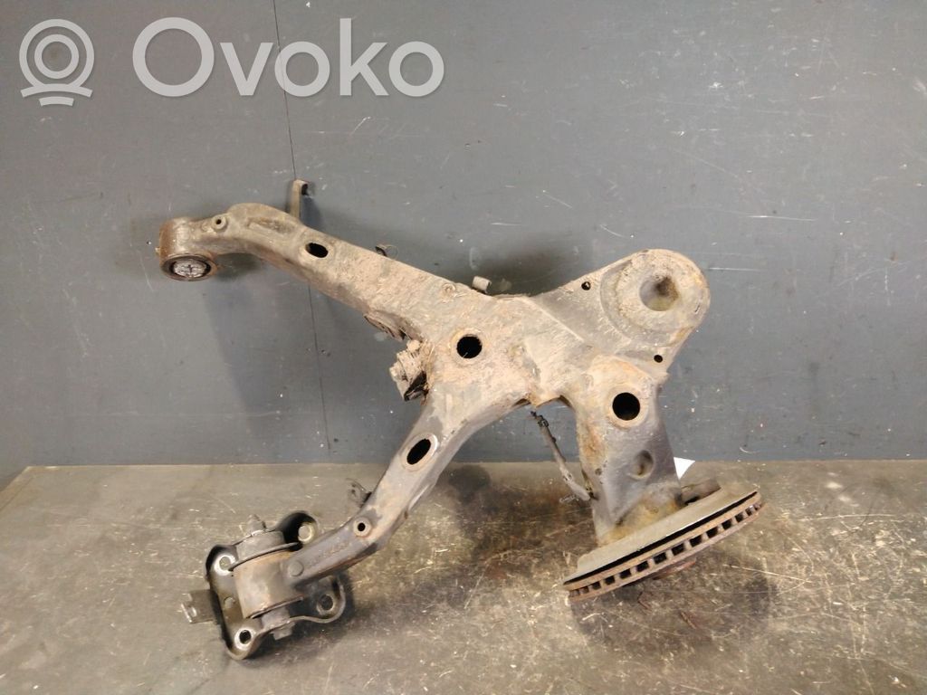Opel Vivaro Rear wheel hub spindle/knuckle 