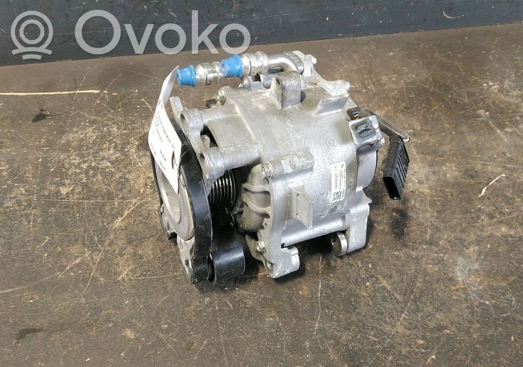 BMW 2 F22 F23 Generator/alternator 