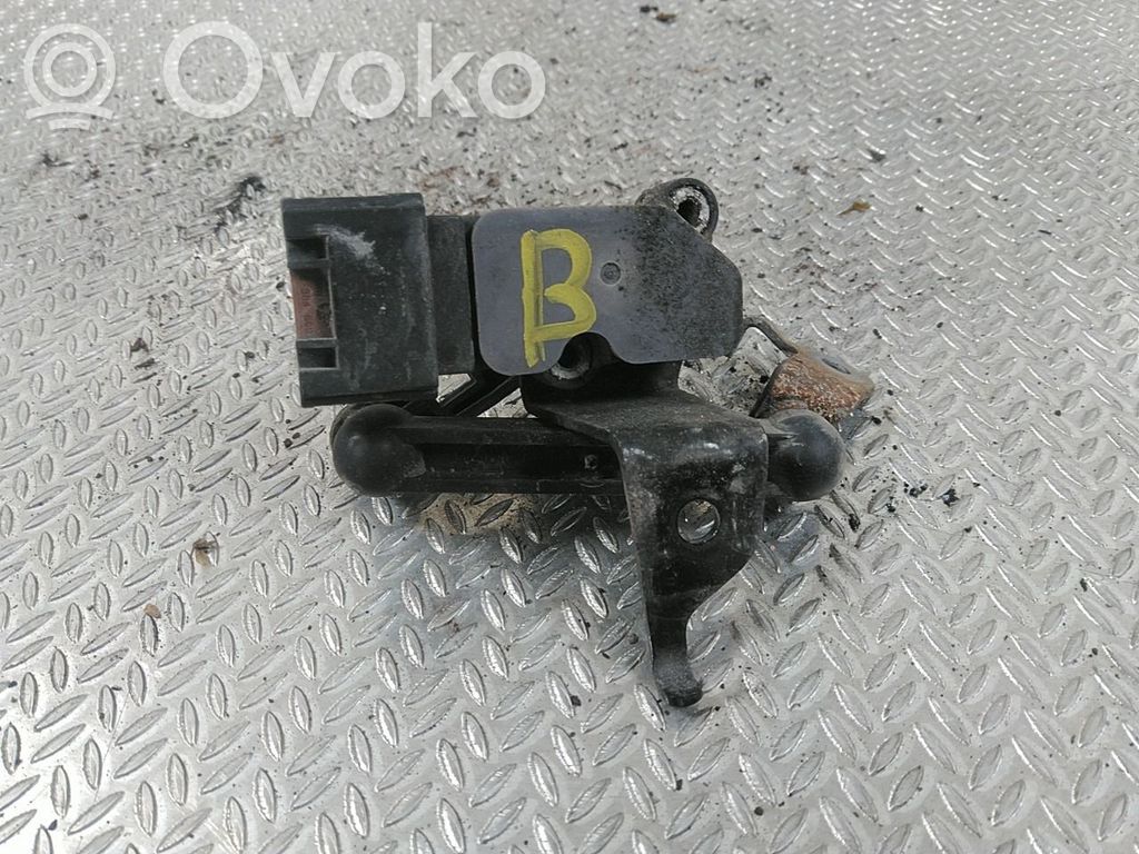 BMW 2 F22 F23 Sensore di livello di altezza della sospensione pneumatica anteriore (usato)