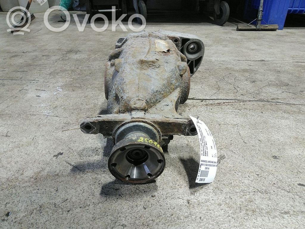 BMW 5 E60 E61 Aizmugurējais tilts 