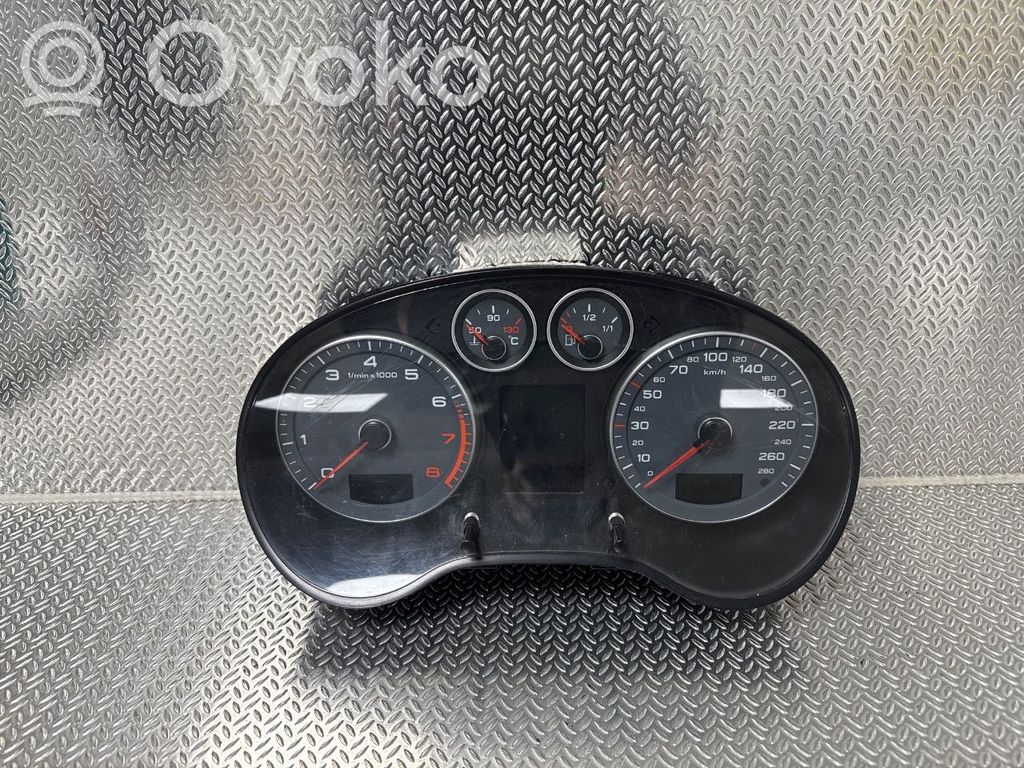 Audi A3 S3 8P Licznik / Prędkościomierz 