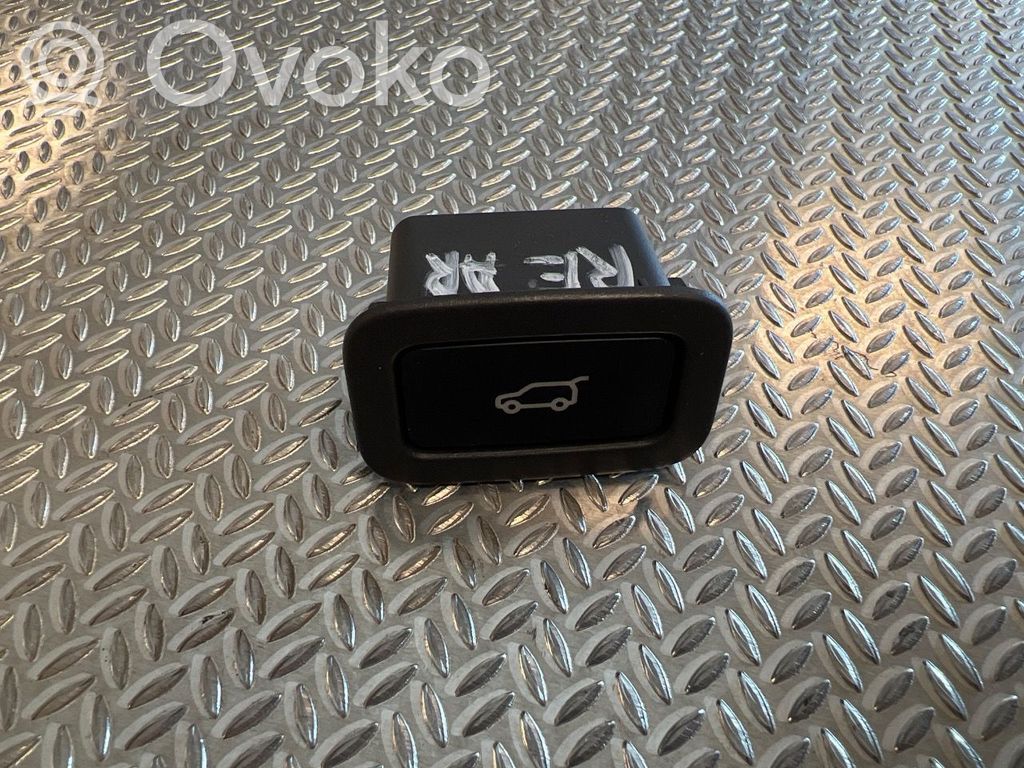 Jaguar I-Pace Tailgate opening switch 