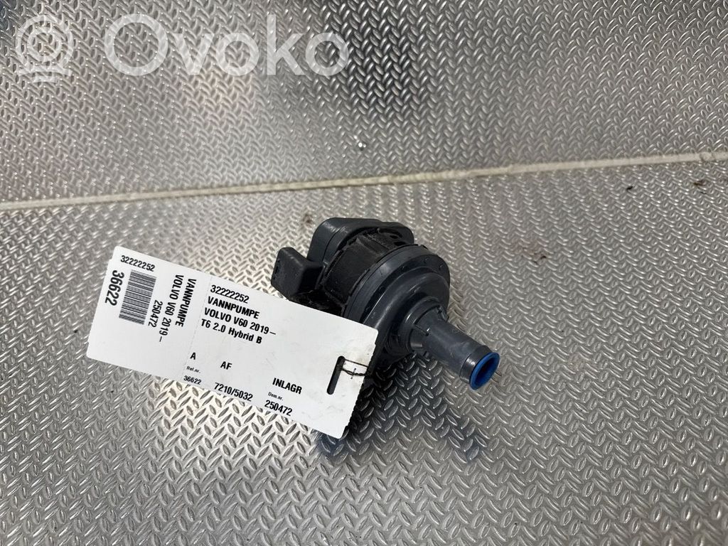 Volvo V60 Vesipumppu 