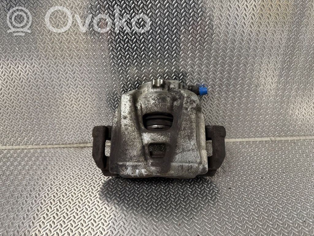 Audi A4 S4 B8 8K Etujarrusatula 