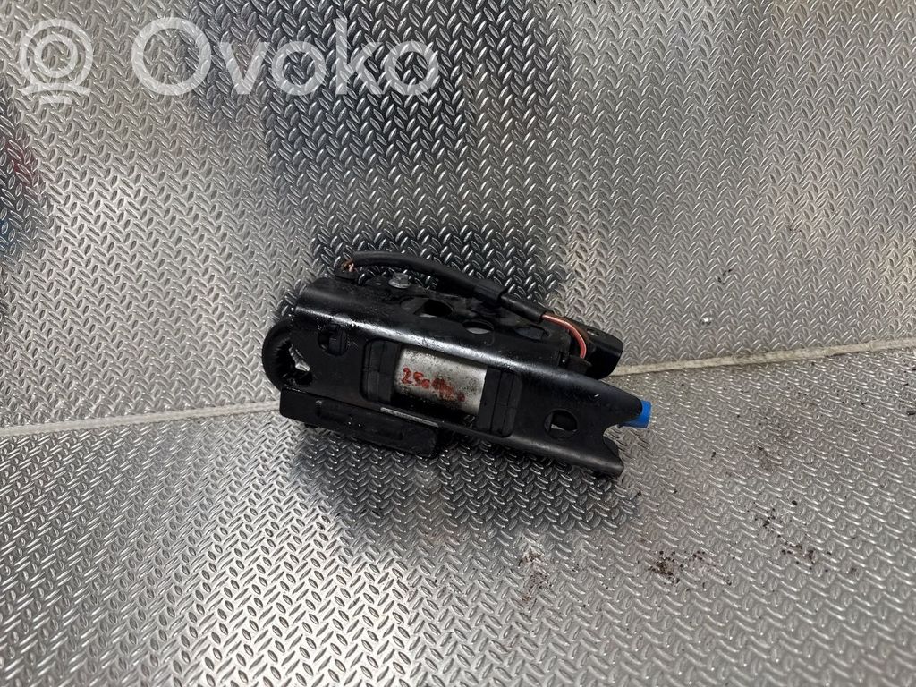 Volkswagen Golf VI Pompă combustibil în rezervor 