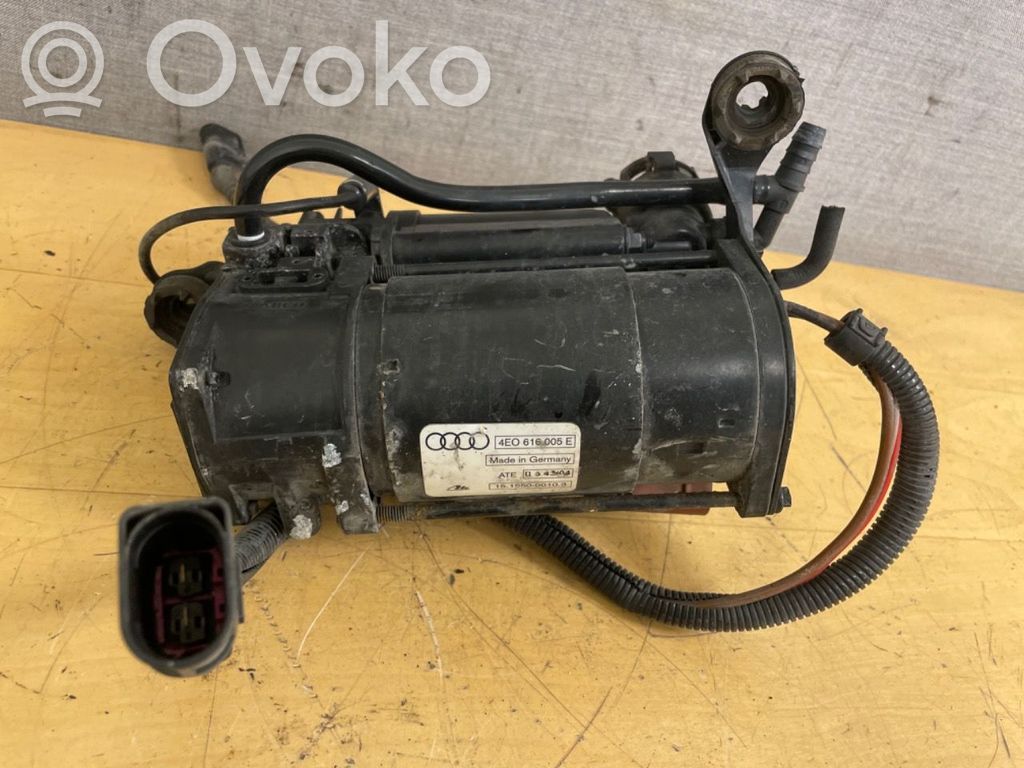 Audi A8 S8 D3 4E Air suspension compressor/pump 