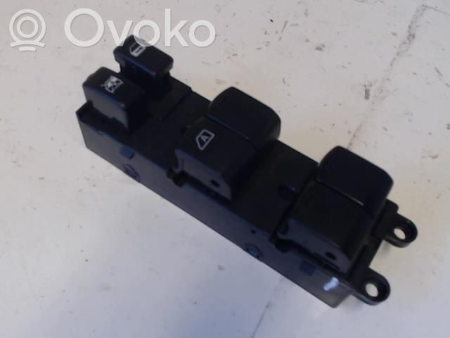Subaru Impreza III Electric window control switch 