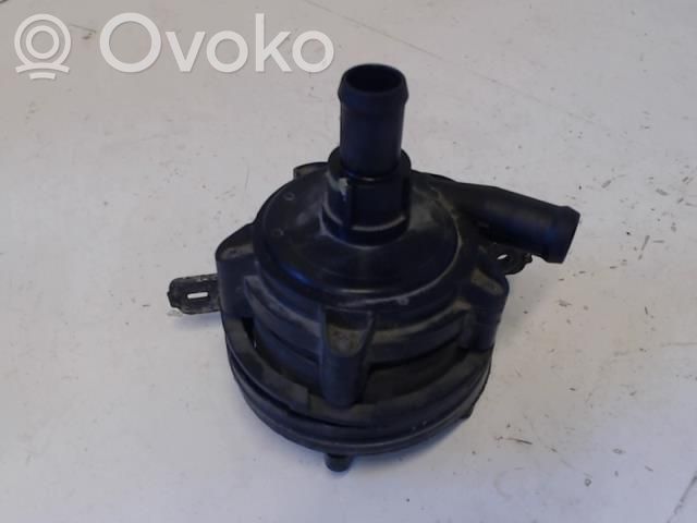 Vesipumppu   13579713,12402200200,13597901,12402200200,13579713,13597901