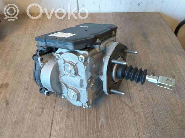 Tesla Model S Bomba de freno 