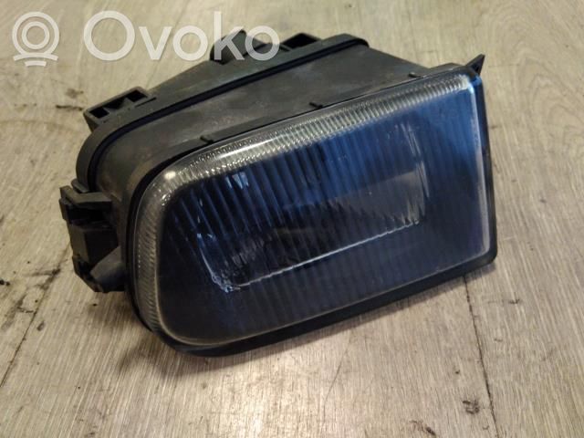 BMW 5 E39 Miglas lukturis priekšā 