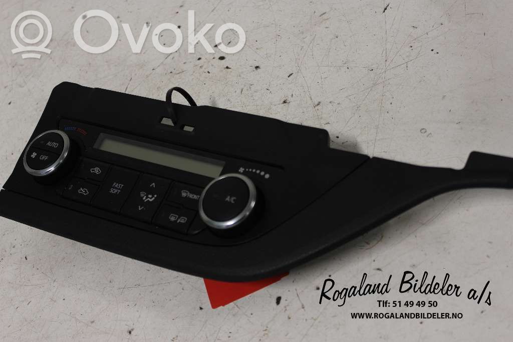 Toyota Auris E180 Console centrale, commande chauffage/clim 