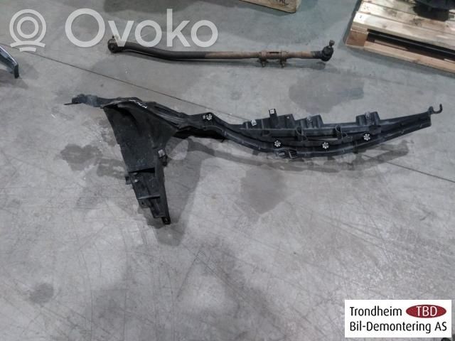 BMW X5 E70 Pannello di supporto del radiatore 