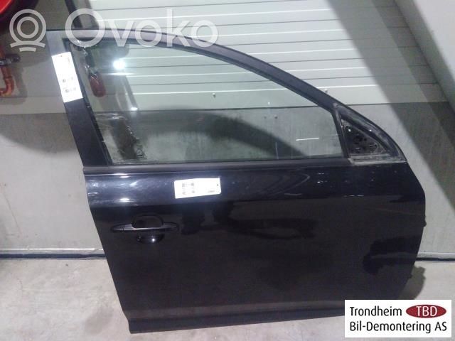 Priekinės durys   760041H000,760041H000