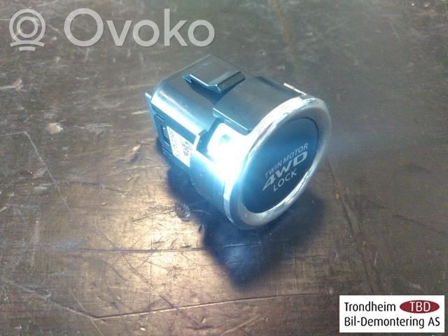 Mitsubishi Outlander Otros interruptores/perillas/selectores 