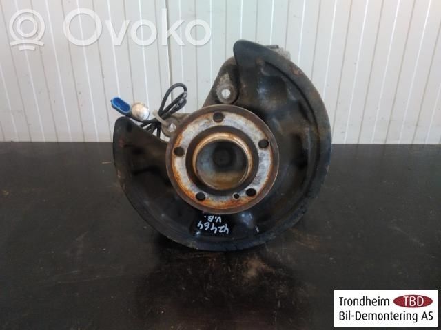 Mercedes-Benz A W176 Fuso a snodo con mozzo ruota posteriore