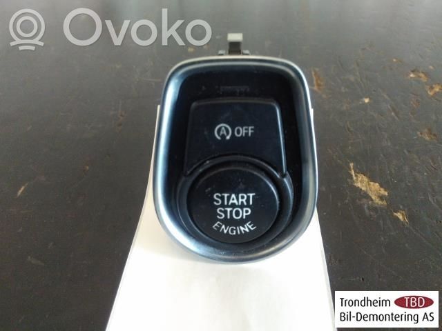 BMW 3 F30 F35 F31 Buton pornire/oprire motor 