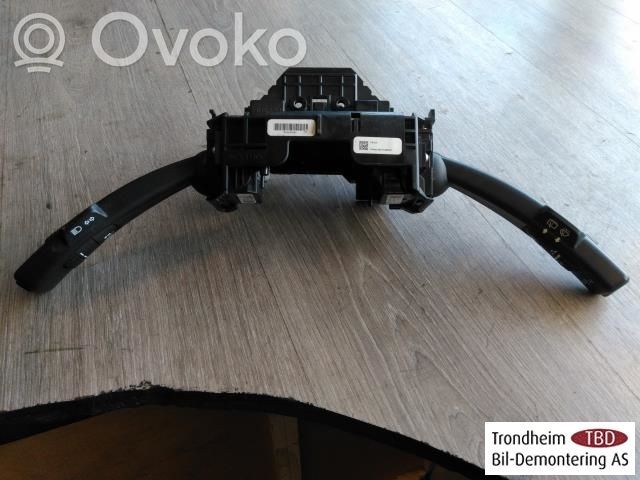 Volvo XC60 Interruptor de control multifunción 