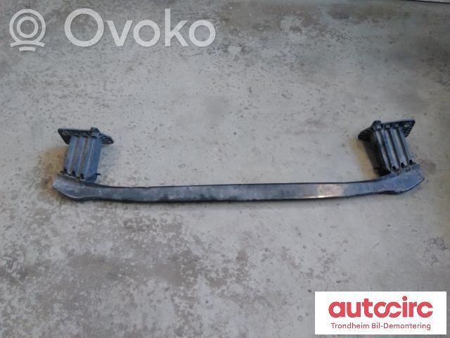 Fiat 500L Etupuskurin tukipalkki 