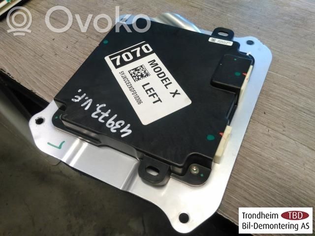 Tesla Model X Door control unit/module 