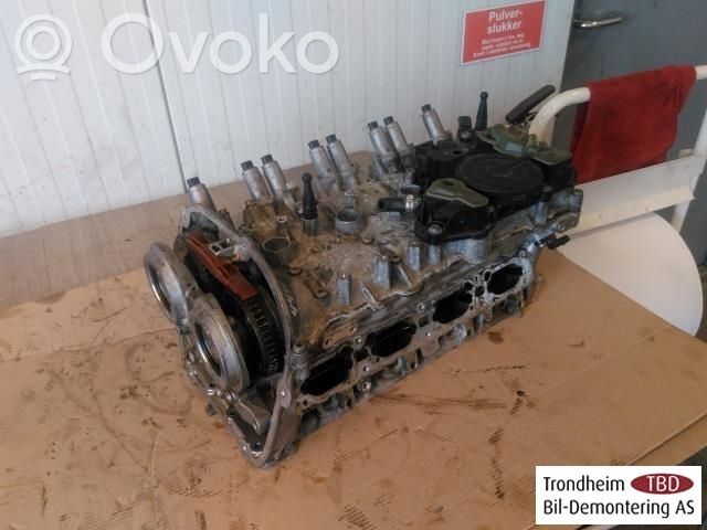 Audi A4 S4 B8 8K Kita variklio galvutės detalė 