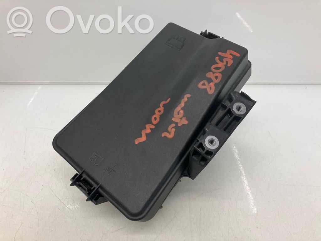 Skoda Enyaq iV Juego de caja de fusibles 