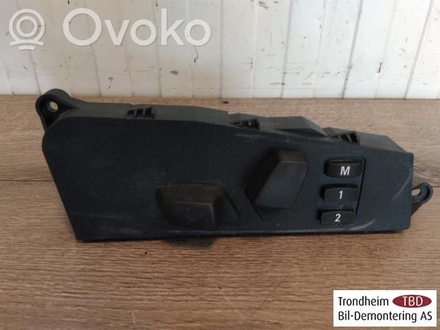 BMW X5 E70 Moldura del interruptor de la ventana de la puerta delantera 