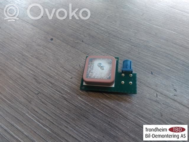 Porsche Taycan 9J1 Amplificator antenă aeriană