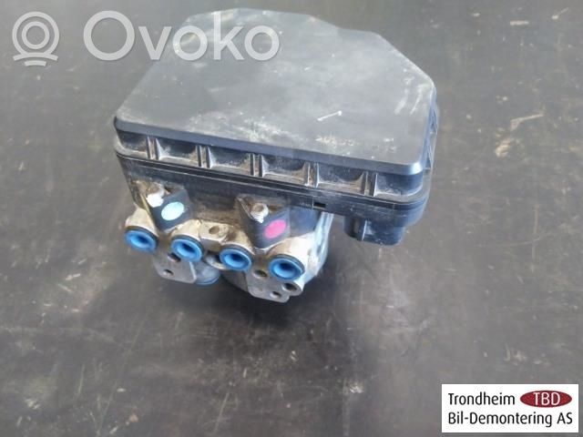 Isuzu D-Max ABS bloks 