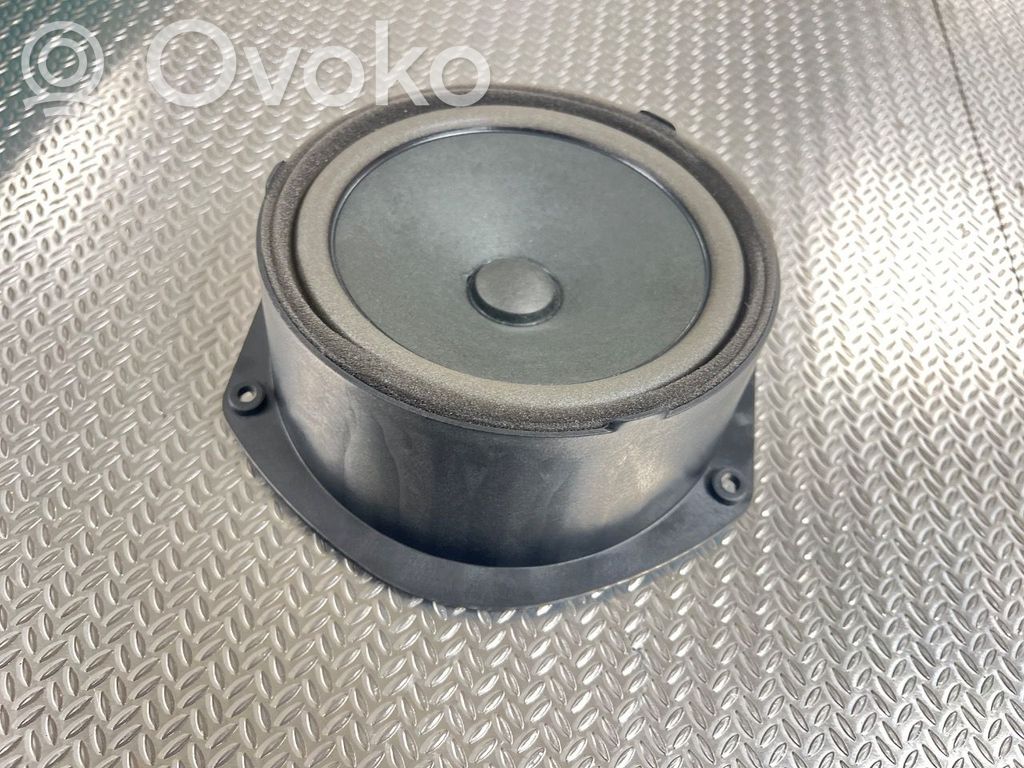 Tesla Model S Etuoven kaiutin 