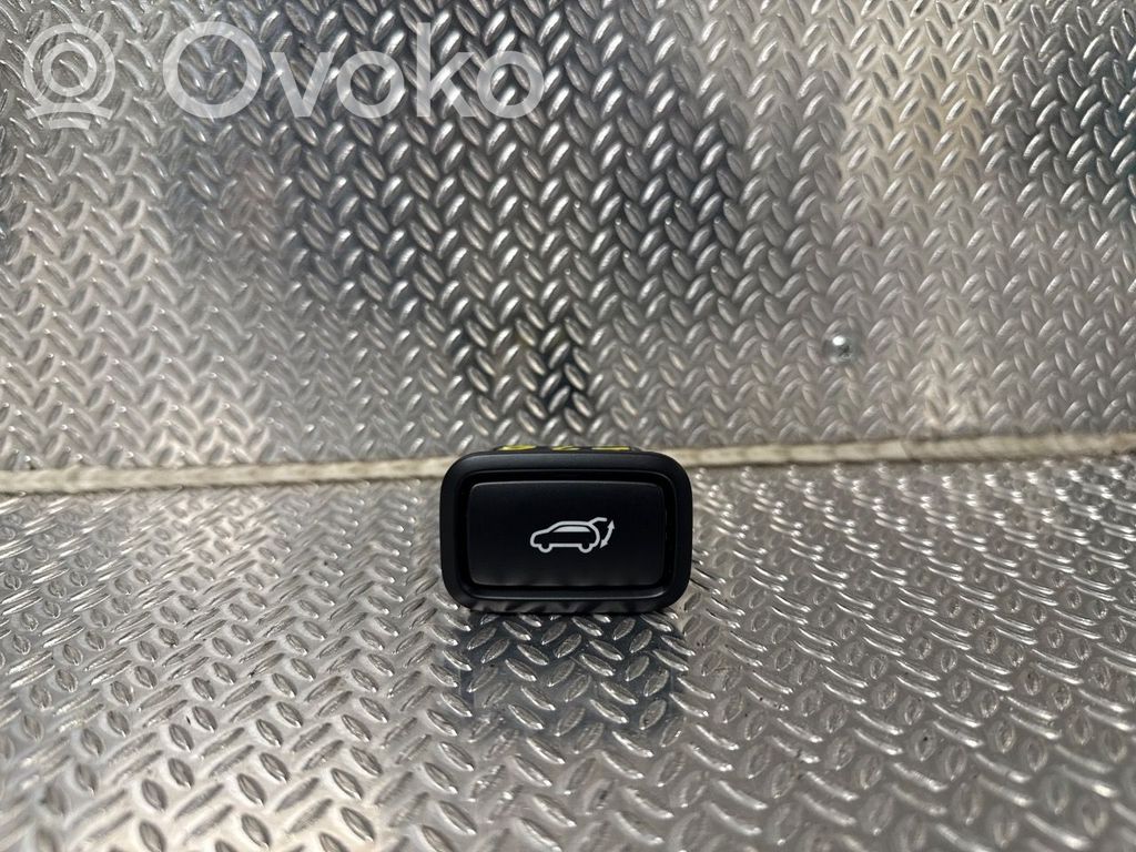 KIA EV6 Interruptor para abrir la puerta trasera 