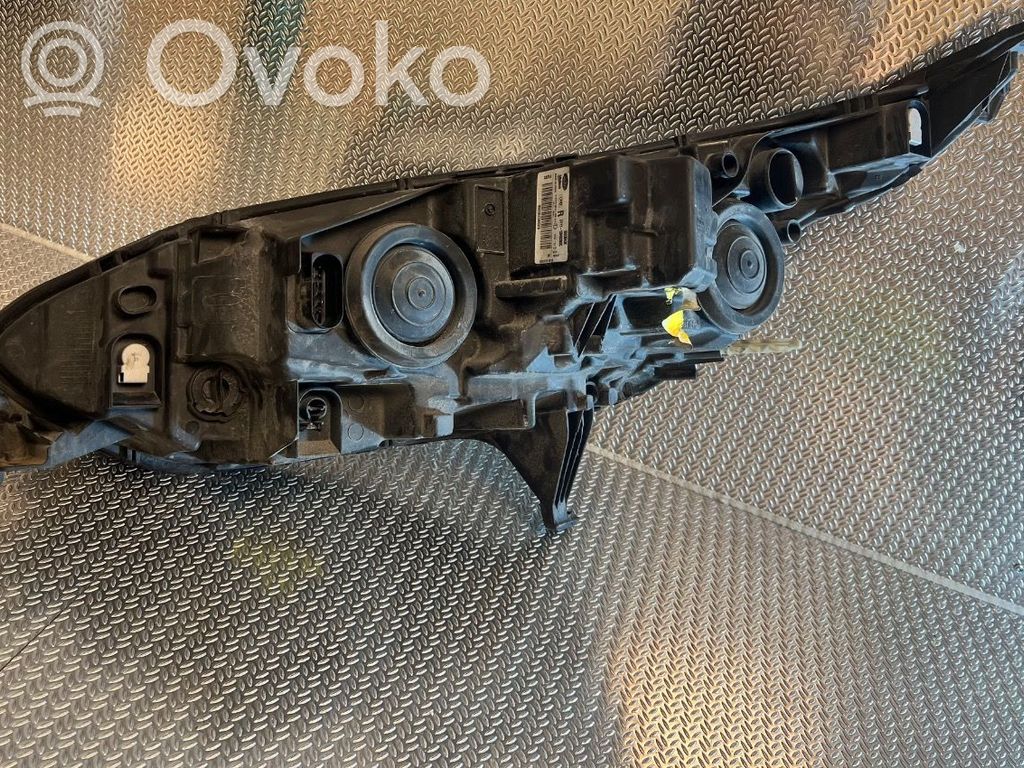 Ford Transit - Tourneo Connect Etu-/Ajovalo