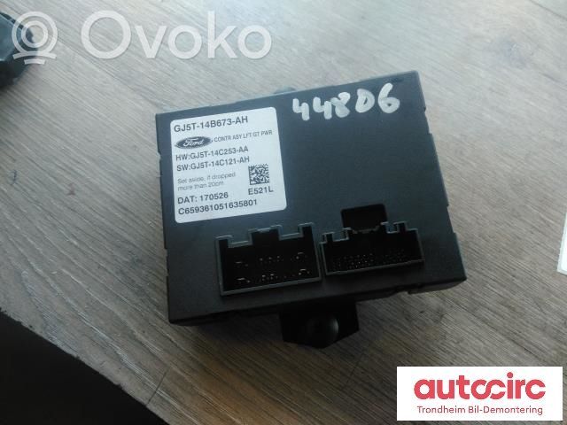 Ford Kuga II Tailgate/trunk control unit/module 