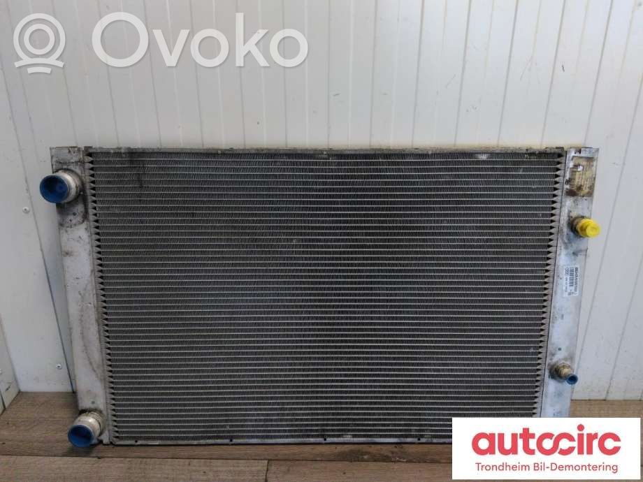 Audi A8 S8 D3 4E Coolant radiator 