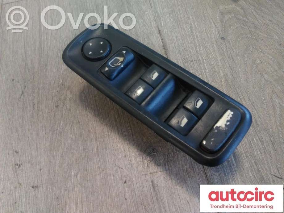 Peugeot 807 Electric window control switch 