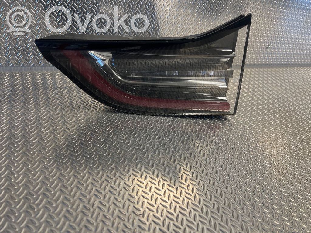 Tesla Model 3 Takavalot 