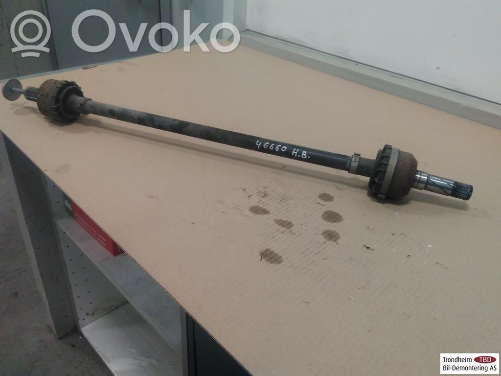 Volvo XC40 Eje de transmisión trasero 