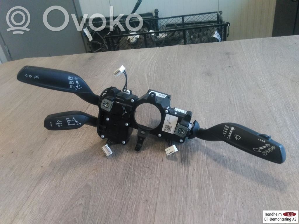 Audi Q3 8U Interruptor de control multifunción 