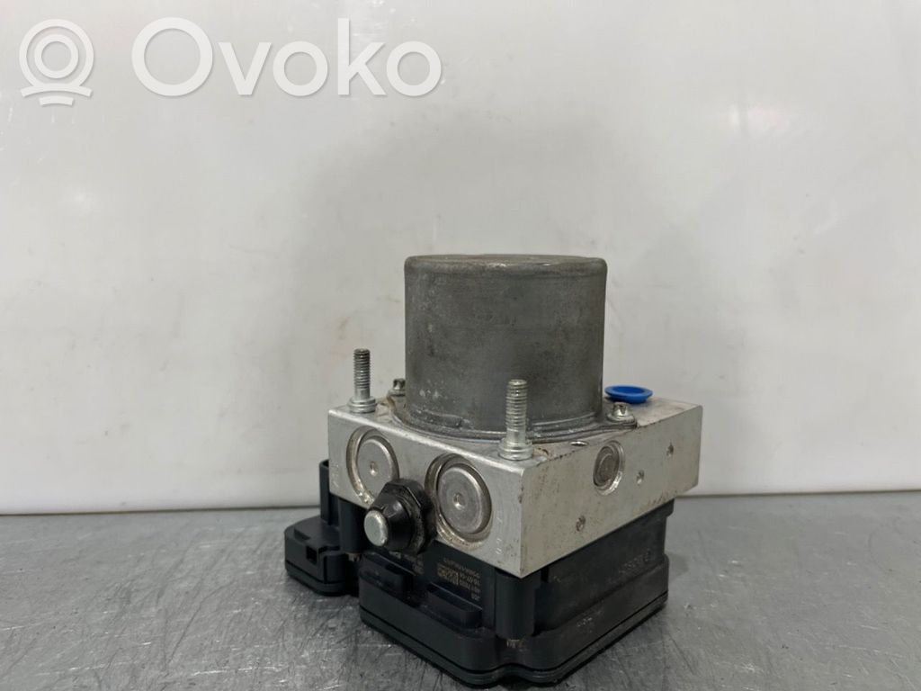 Mazda CX-3 ABS bloks 