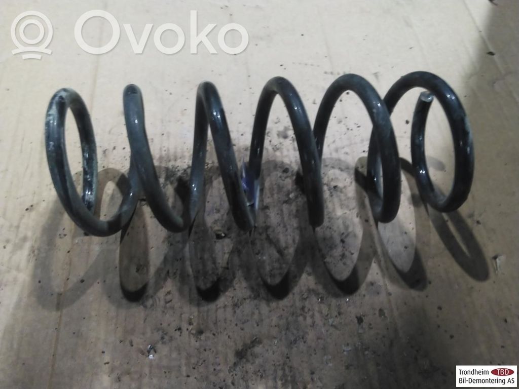 Volvo XC60 Flanșă cauciuc arc elicoidal spate