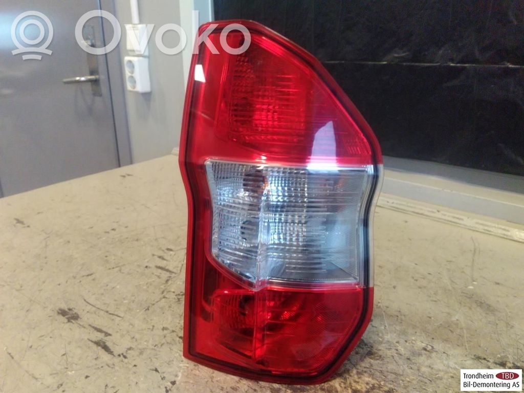 Ford Transit Courier Takavalot 