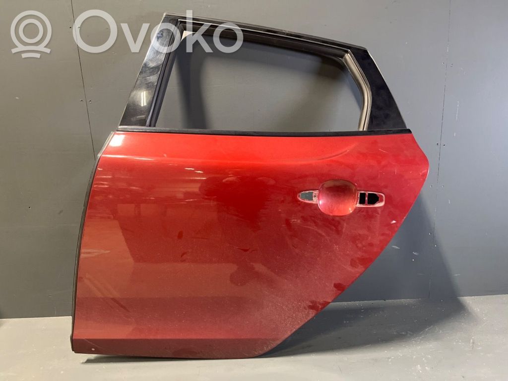 Volvo V40 Galinės durys 