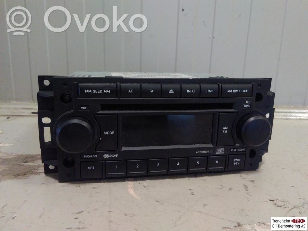 Jeep Patriot Panel / Radioodtwarzacz CD/DVD/GPS 