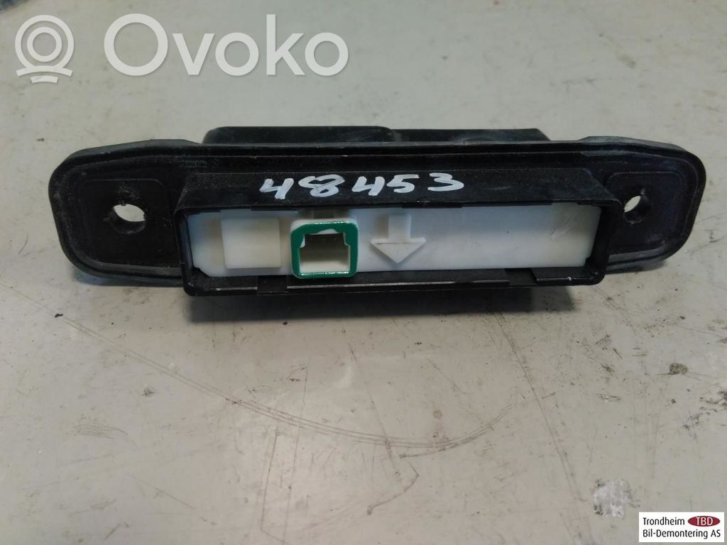 Toyota Prius (XW30) Tailgate opening switch 
